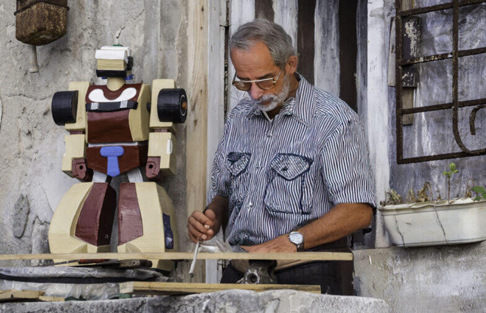 Dr. Manuel Cuenca Cabeza